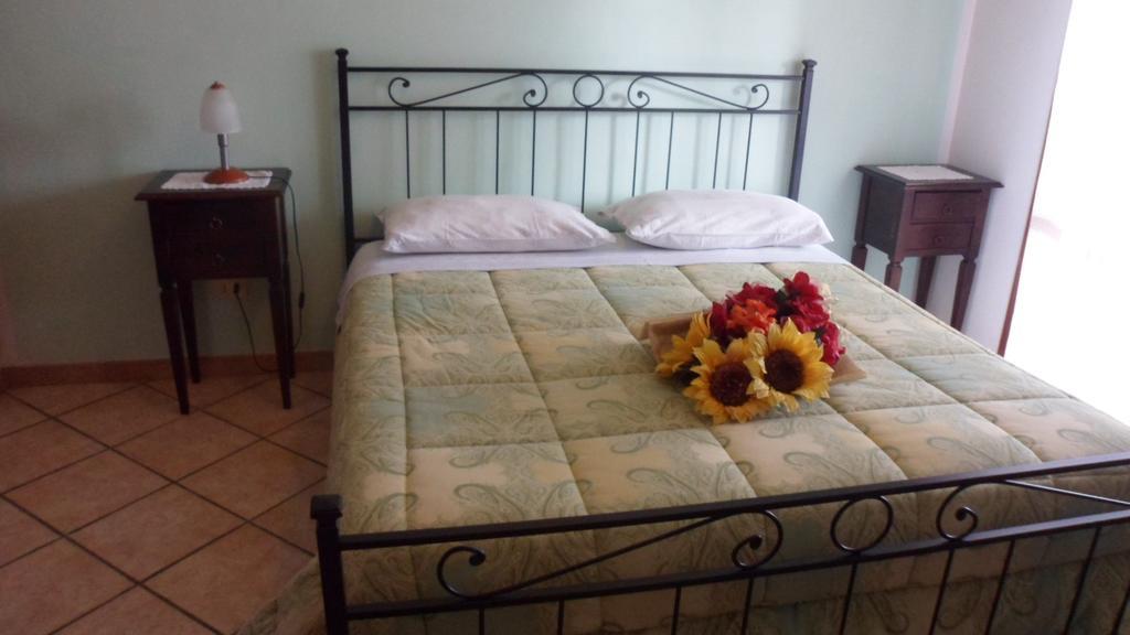 Agriturismo La Quiete Roncofreddo Cameră foto